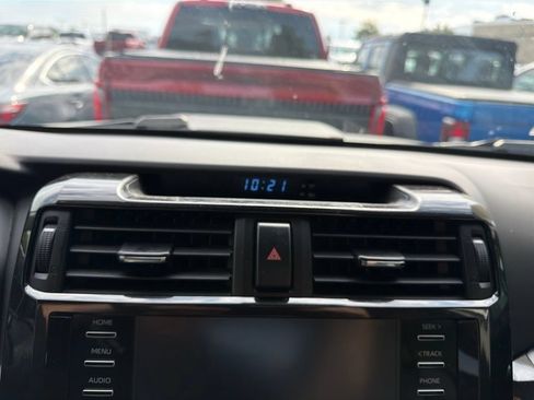 Used 2021 Toyota 4Runner Venture w/ Moonroof Package AWD/4WD image 19
