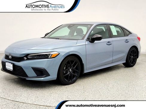 Used 2023 Honda Civic Sport image 1