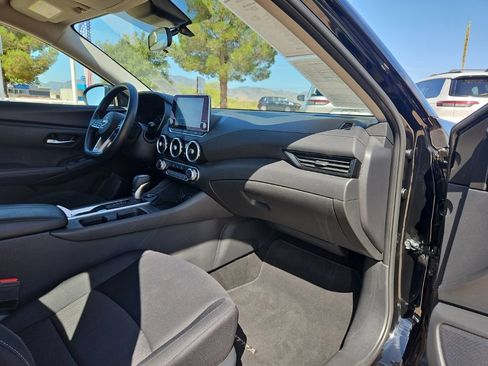 Used 2024 Nissan Sentra SV FWD image 22