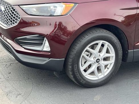 Certified 2024 Ford Edge SEL w/ Convenience Package AWD/4WD image 8