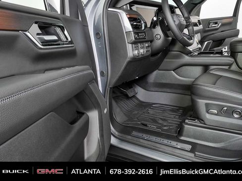 New 2026 GMC Yukon Denali w/ Advanced Technology Package AWD/4WD image 8