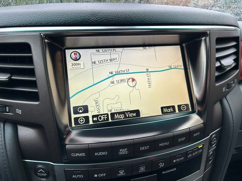 Used 2008 Lexus LX 570 4WD image 23