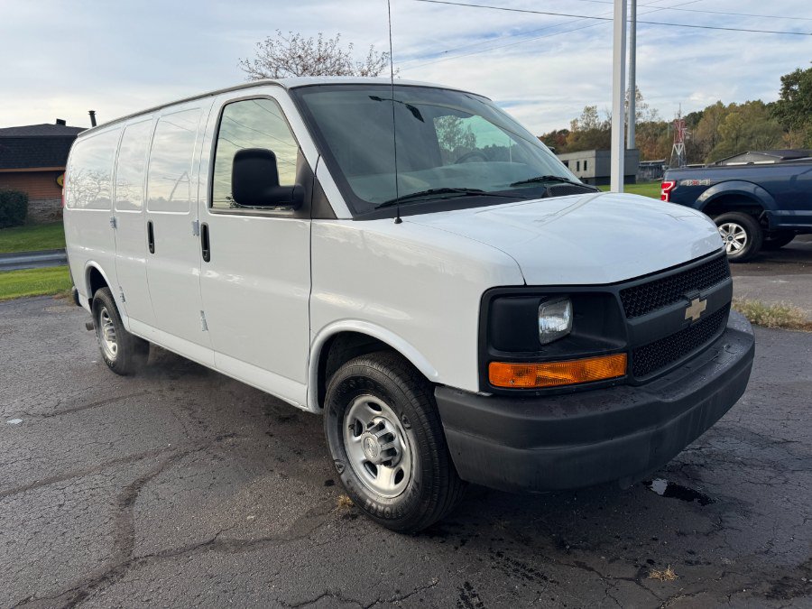 Used 2015 Chevrolet Express 3500 RWD image 7