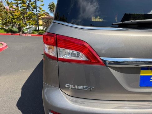 Used 2015 Nissan Quest SV FWD image 19