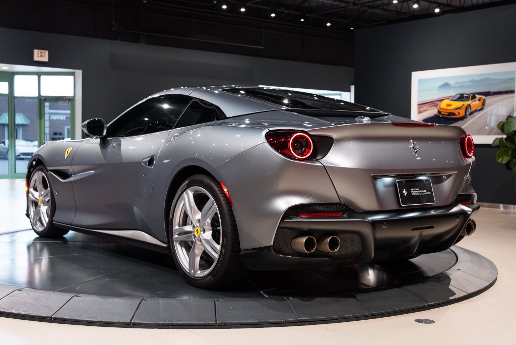 Used 2022 Ferrari Portofino M RWD image 59