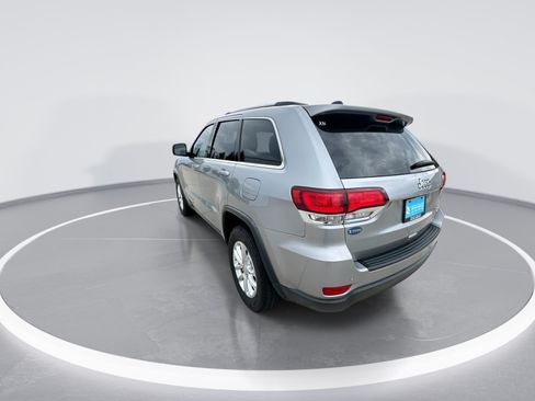 Used 2021 Jeep Grand Cherokee Laredo RWD image 6