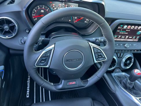 Used 2018 Chevrolet Camaro SS RWD image 17