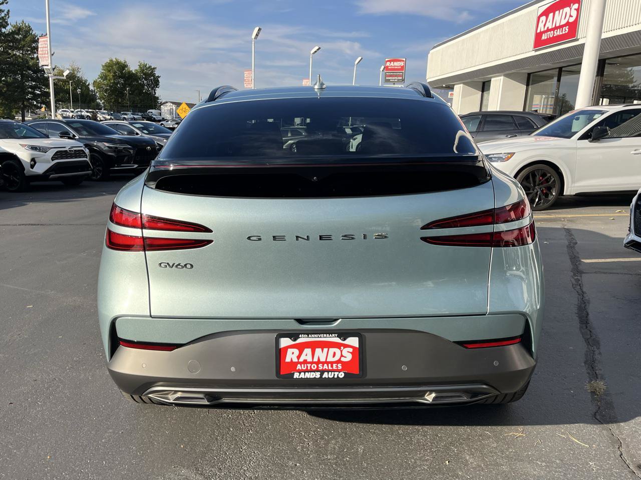 Used 2023 Genesis GV60 Advanced AWD/4WD image 11