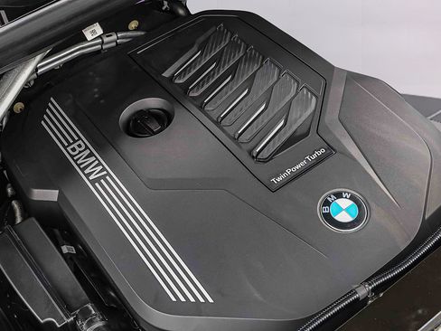 Used 2023 BMW X6 xDrive40i w/ M Sport Package AWD/4WD image 29