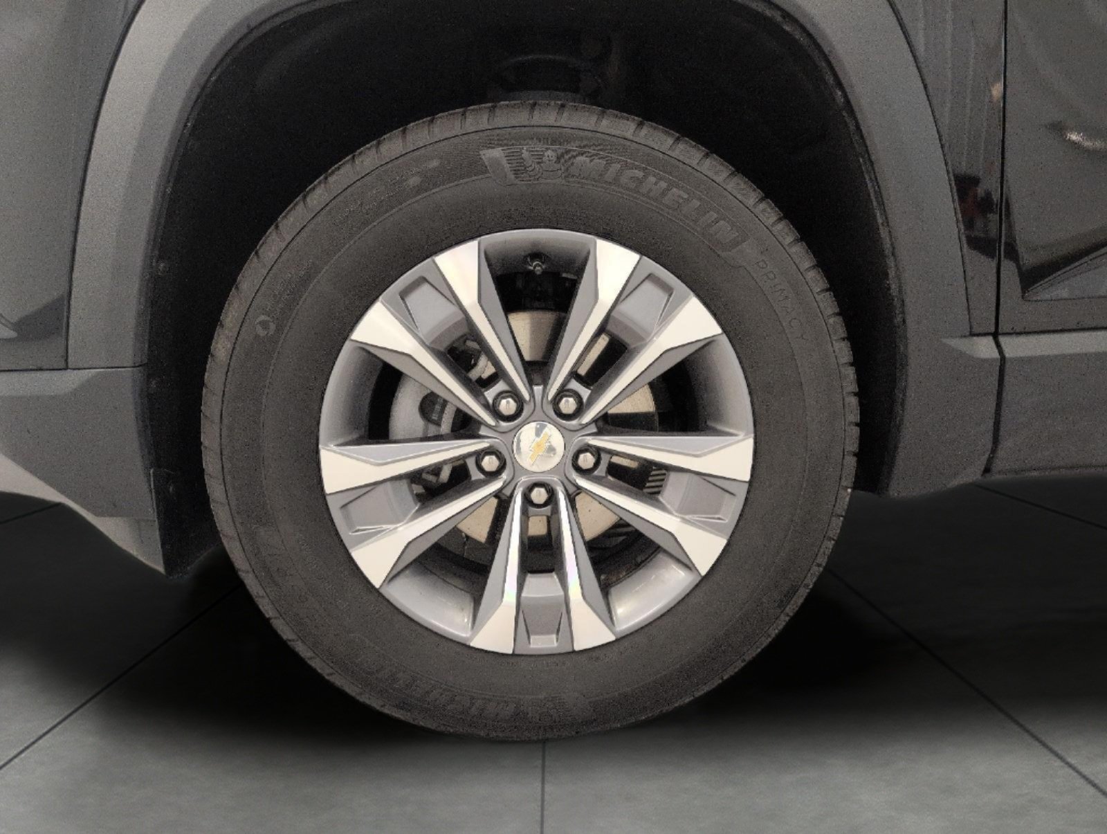 Used 2026 Chevrolet Equinox LT w/ Convenience Package II AWD/4WD image 3