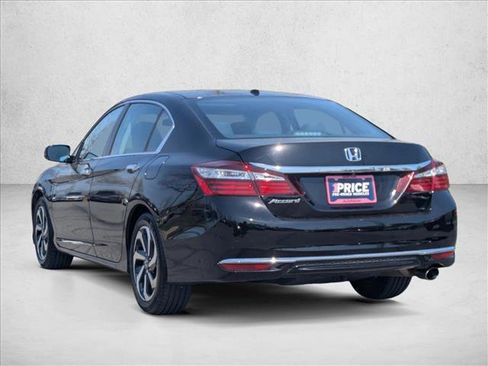 Used 2017 Honda Accord EX image 8