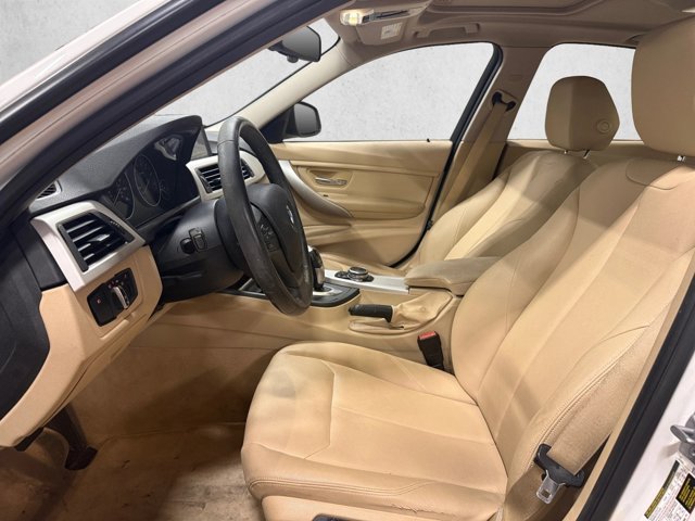 Used 2014 BMW 320i Sedan RWD image 15