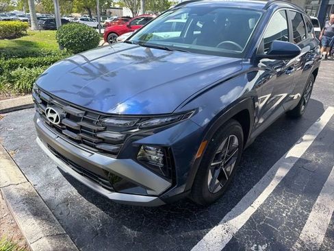 Certified 2025 Hyundai Tucson SEL image 1