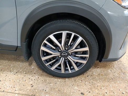 Certified 2023 Nissan Kicks SR image 36