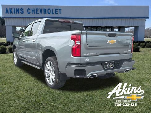 New 2026 Chevrolet Silverado 1500 High Country AWD/4WD image 7