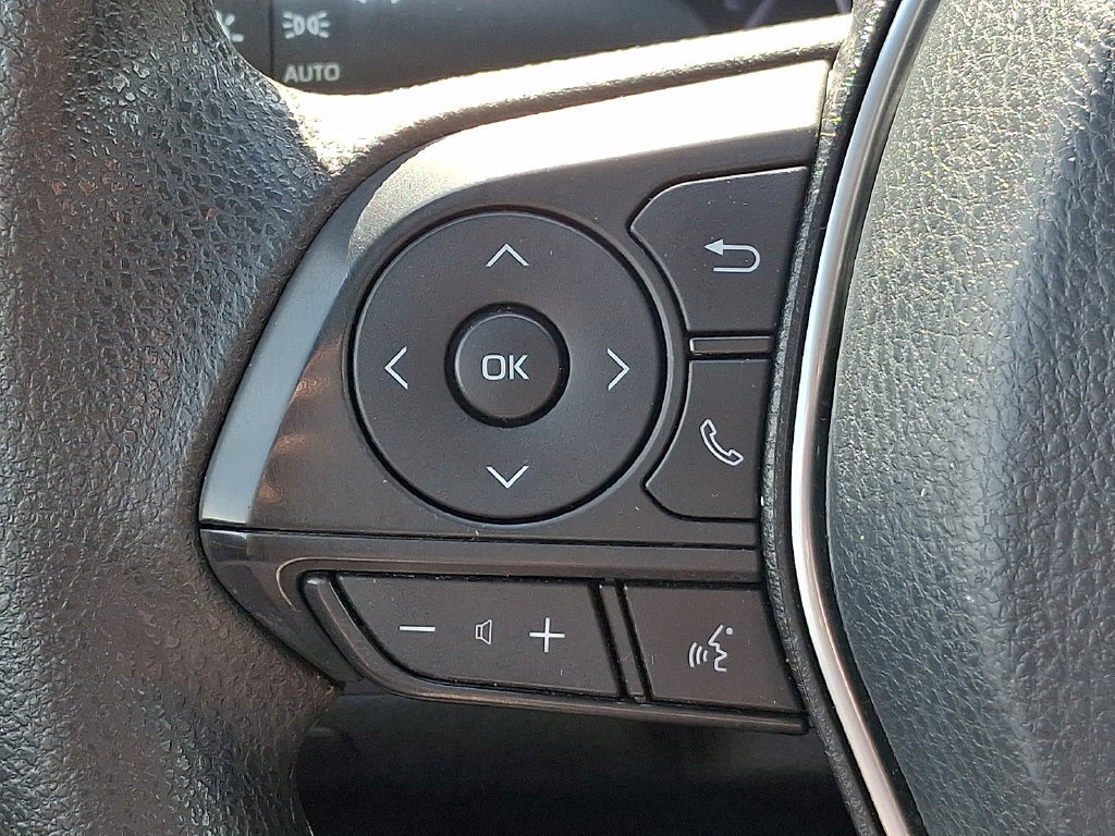 Certified 2018 Toyota Camry LE FWD image 20
