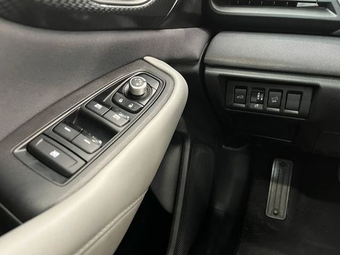 Used 2023 Subaru Outback Premium image 19