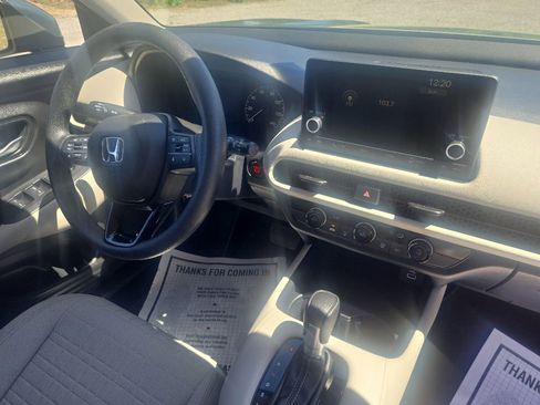 Used 2025 Honda HR-V LX image 17
