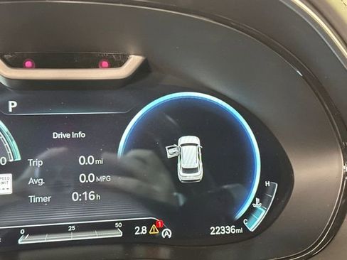 Used 2023 Genesis GV70 2.5T w/ Sport Prestige Package image 18