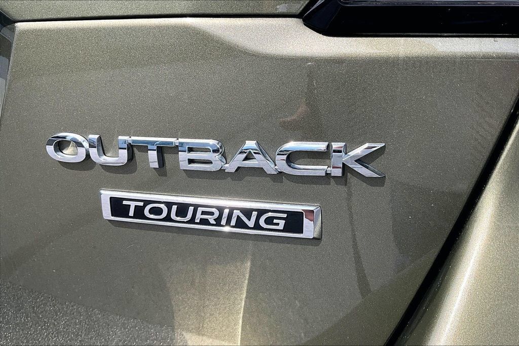 Used 2021 Subaru Outback Touring AWD/4WD image 25
