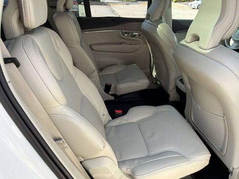 Certified 2023 Volvo XC90 B6 Ultimate w/ Protection Package Premier AWD/4WD image 29