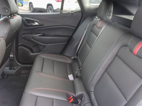 New 2026 Chevrolet Trax RS w/ Sunroof Package image 17