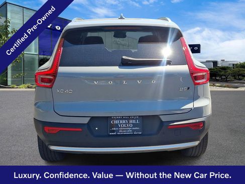 Certified 2025 Volvo XC40 B5 Core AWD/4WD image 6