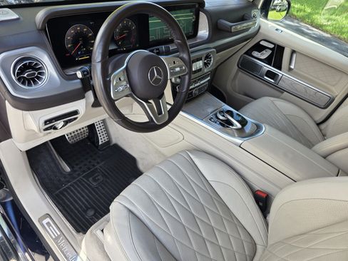 Used 2023 Mercedes-Benz G 550 image 11