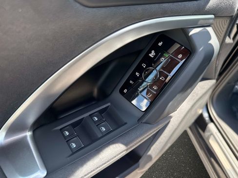 New 2026 Audi SQ5 Prestige AWD/4WD image 17