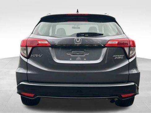 Used 2019 Honda HR-V Sport image 4