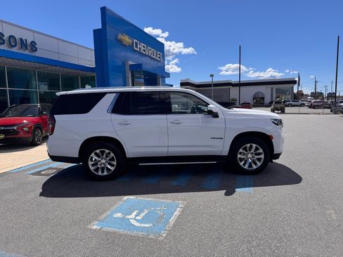 Used 2022 Chevrolet Tahoe LT w/ Max Trailering Package AWD/4WD image 8