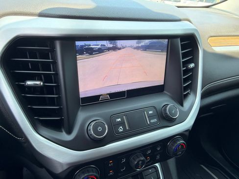 Used 2020 GMC Acadia SLE FWD image 23