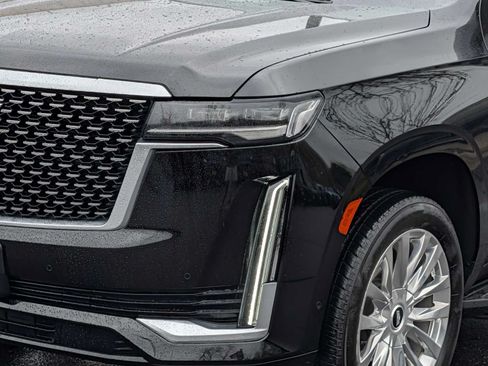 Used 2024 Cadillac Escalade Premium Luxury w/ LPO, Floor Liner Package AWD/4WD image 17
