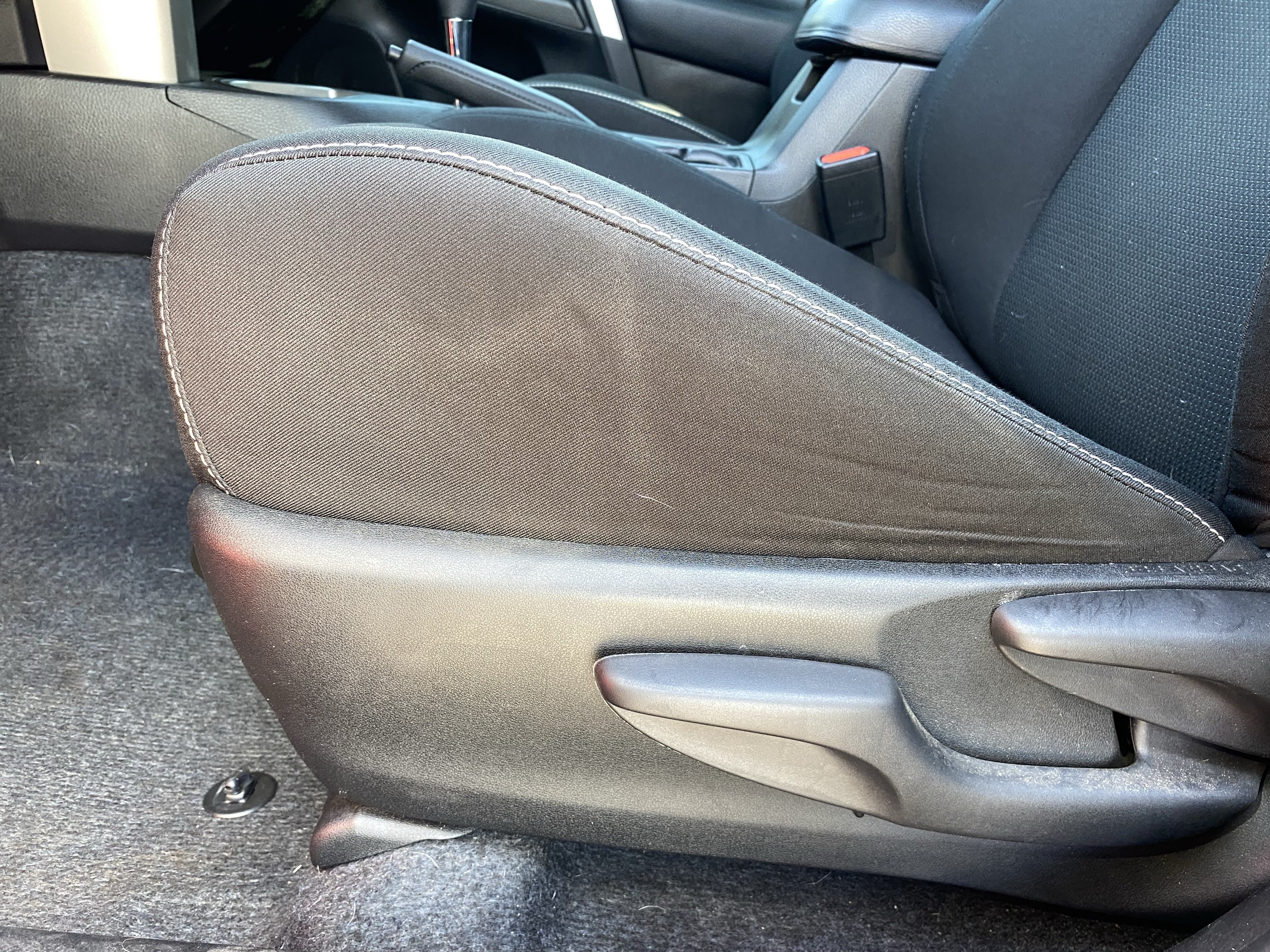Used 2017 Toyota RAV4 XLE w/ Carpet Mat Package FWD image 21