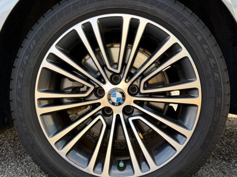 Used 2017 BMW 530i xDrive image 25