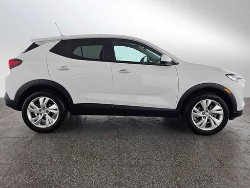 Used 2024 Buick Encore GX Preferred image 2