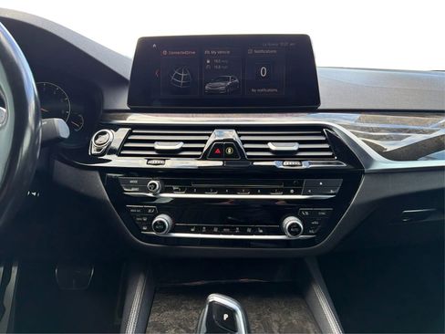 Used 2019 BMW 540i w/ M Sport Package image 14