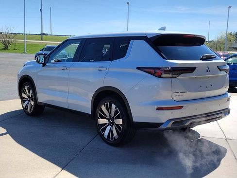New 2026 Mitsubishi Outlander SE AWD/4WD image 19