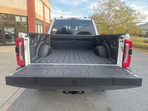 New 2026 Ford F250 Platinum w/ Tremor Off-Road Package AWD/4WD image 22