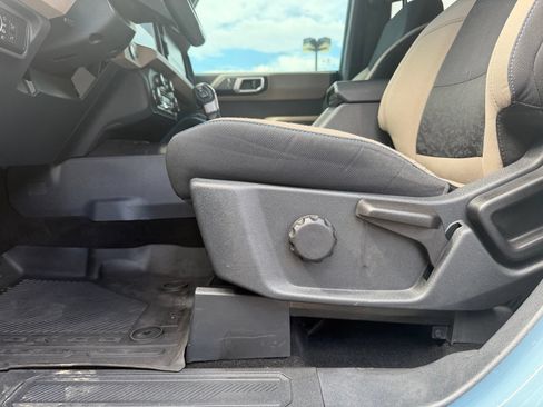 Used 2022 Ford Bronco Wildtrak AWD/4WD image 11