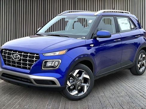 New 2026 Hyundai Venue SEL FWD image 2