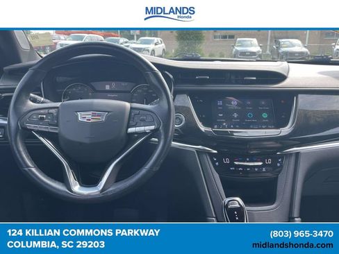 Used 2021 Cadillac XT6 Premium Luxury AWD/4WD image 13