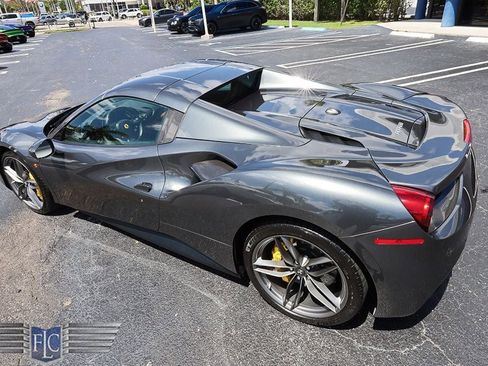 Used 2017 Ferrari 488 Spider RWD image 45