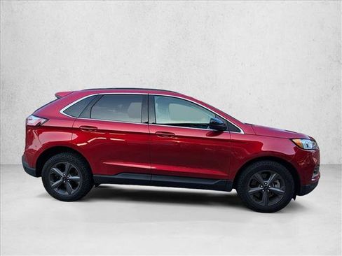 Used 2022 Ford Edge SEL w/ Sport Appearance Package AWD/4WD image 4