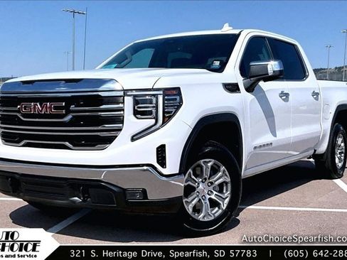 Used 2025 GMC Sierra 1500 SLT AWD/4WD image 1