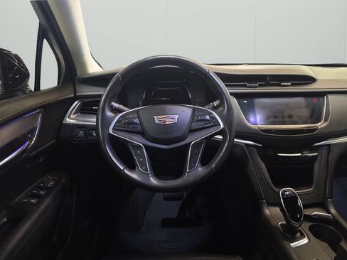Used 2017 Cadillac XT5 Premium Luxury AWD/4WD image 17