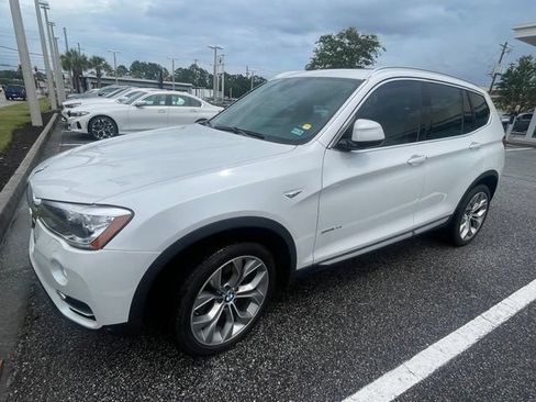 Used 2017 BMW X3 sDrive28i RWD image 1