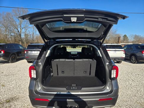 New 2026 Ford Explorer Active w/ Active Comfort Package image 5