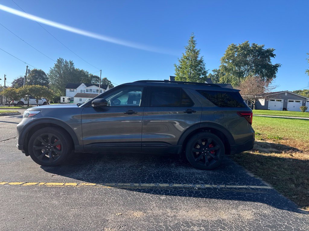 Used 2020 Ford Explorer ST w/ ST Street Pack AWD/4WD image 4