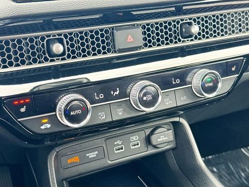 Used 2023 Honda Civic Touring image 16